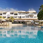 מלון Pine Cliffs Hotel, A Luxury Collection Resort, Algarve אלבופיירה