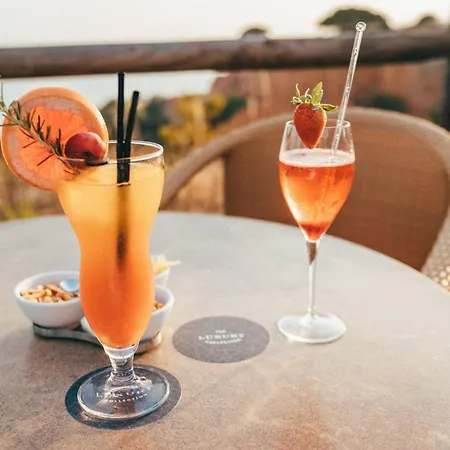 ホテル Pine Cliffs Hotel, A Luxury Collection Resort, Algarve アルブフェイラ