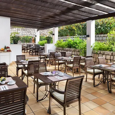 Pine Cliffs Hotel, A Luxury Collection Resort, Algarve 5* Αλμπουφέιρα
