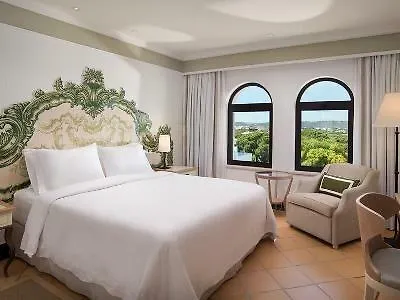 מלון Pine Cliffs Hotel, A Luxury Collection Resort, Algarve אלבופיירה