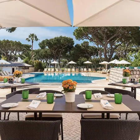 ホテル Pine Cliffs Hotel, A Luxury Collection Resort, Algarve アルブフェイラ