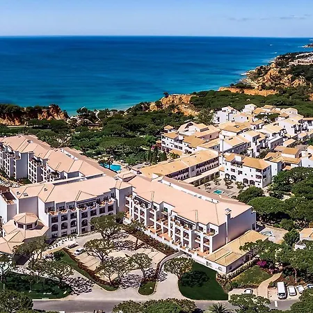 Отель Pine Cliffs Hotel, A Luxury Collection Resort, Algarve