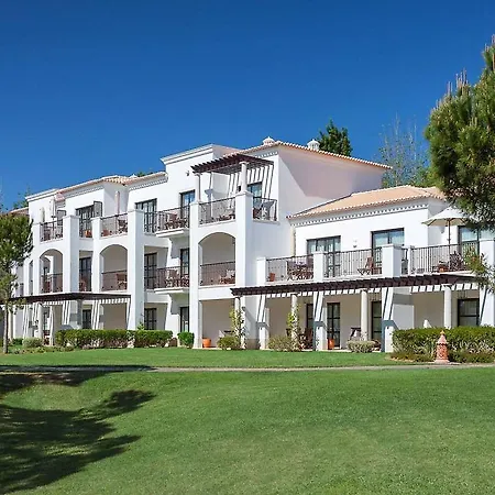 Отель Pine Cliffs Hotel, A Luxury Collection Resort, Algarve Албуфейра